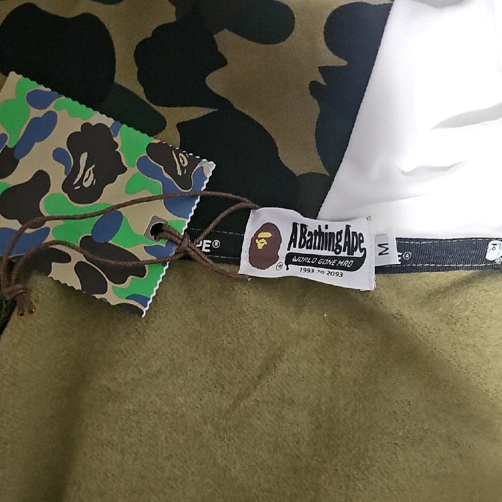 Bape  Green Camo Hoodie with Character Design - Picture 12 of 16